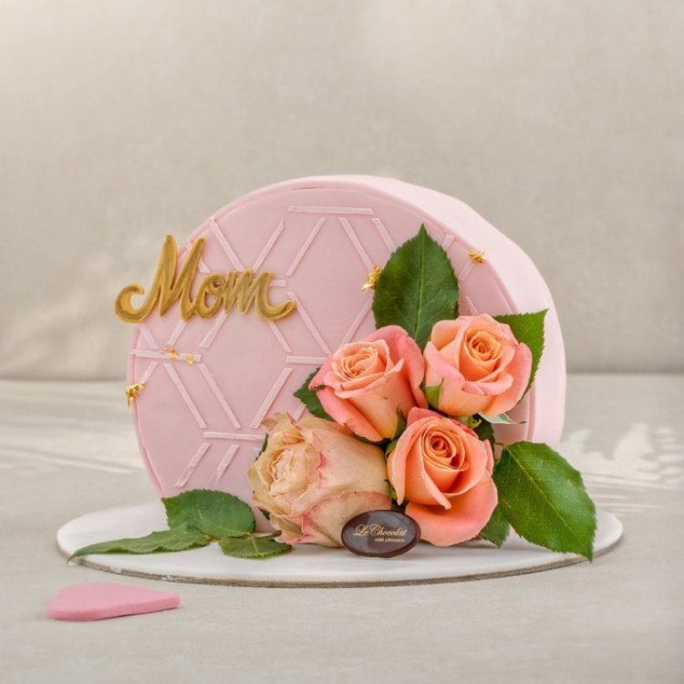 Sweet mothers deserve themed Mother's Day cakes by Le Chocolat