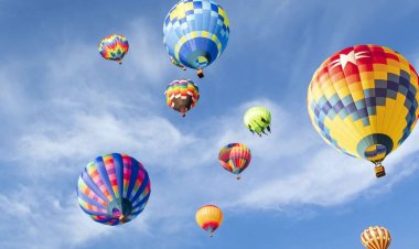 Bahrain to launch hot air balloon ride and skydiving