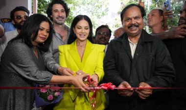 Sunny Leone Unveils 'StarStruck by Sunny Leone' Beauty Brand at Naturals BAE in Bangalore, Reinventing the Beauty Landscape