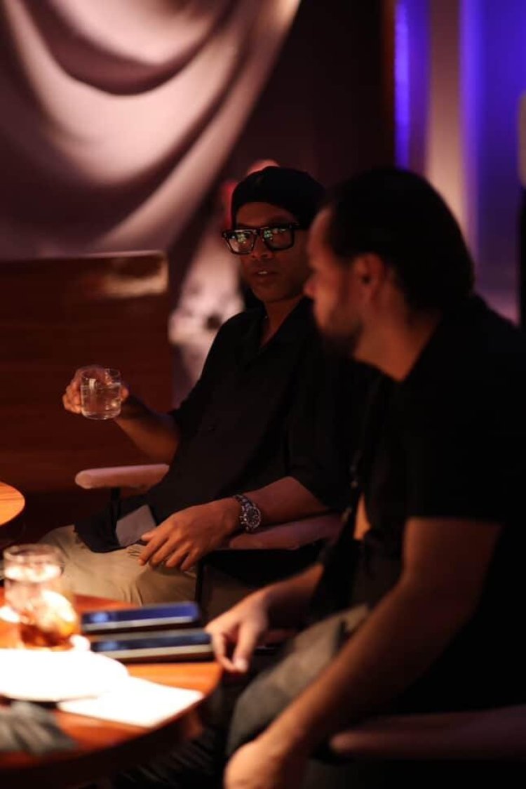While Airspace Tensions Rose, Ronaldinho Was Spotted Dining at Krasota Dubai