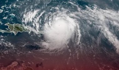 Hurricane Erin Weakens to Category 3, But Its Massive Size Poses Significant Coastal Threats
