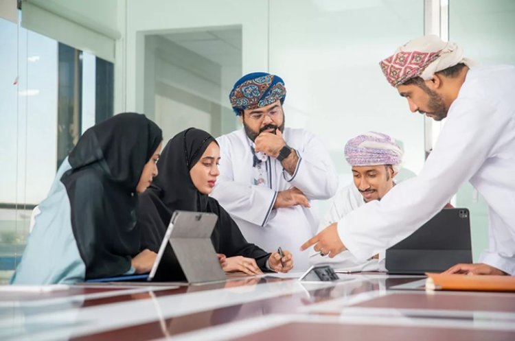 Oman Mandates Hiring of At Least One Omani for All Foreign Businesses