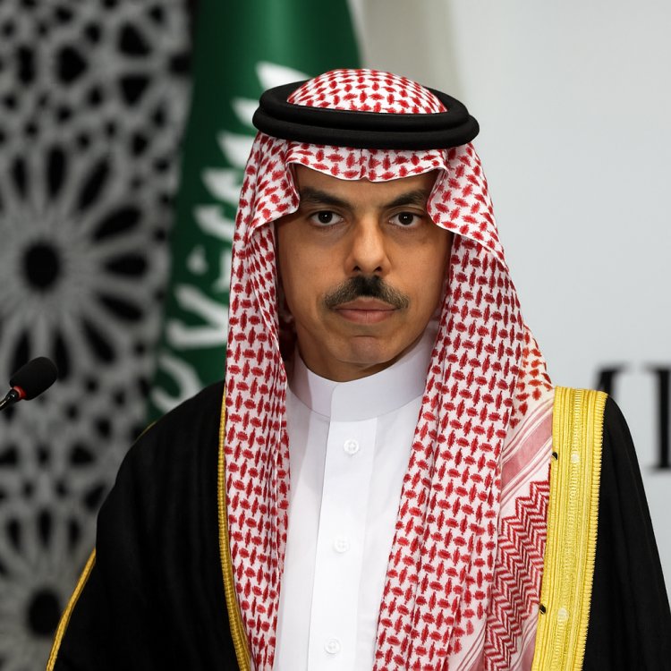 Bahrain welcomes Saudi Foreign Minister for official talks