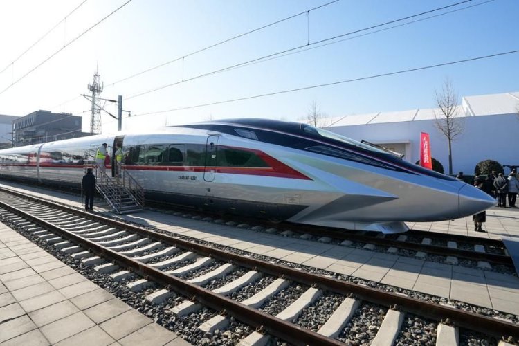 china’s cr450 bullet train breaks global speed record at 453 km/h
