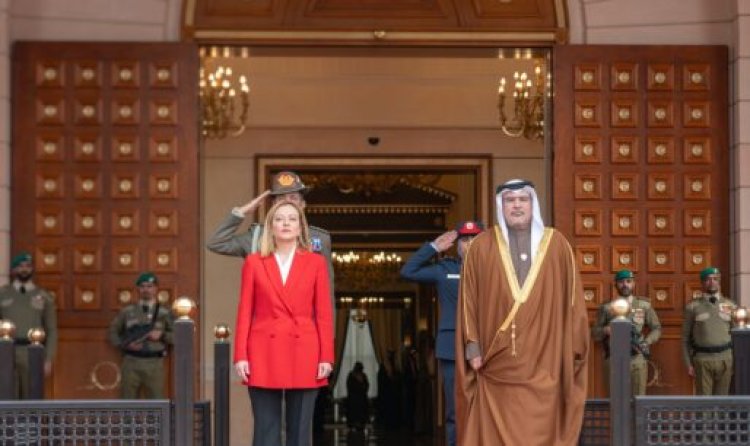 HRH the Crown Prince and Prime Minister Welcomes Italian Prime Minister Giorgia Meloni to Bahrain for GCC Summit