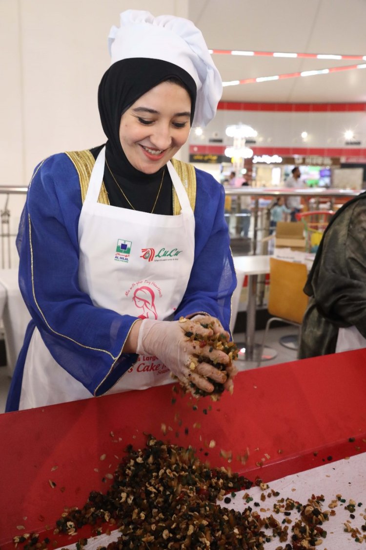 A Sweet Celebration: Al Hilal Healthcare Group & Lulu Bahrain Host a Special Gathering for 200+ Moms-to-Be at Ramli Mall