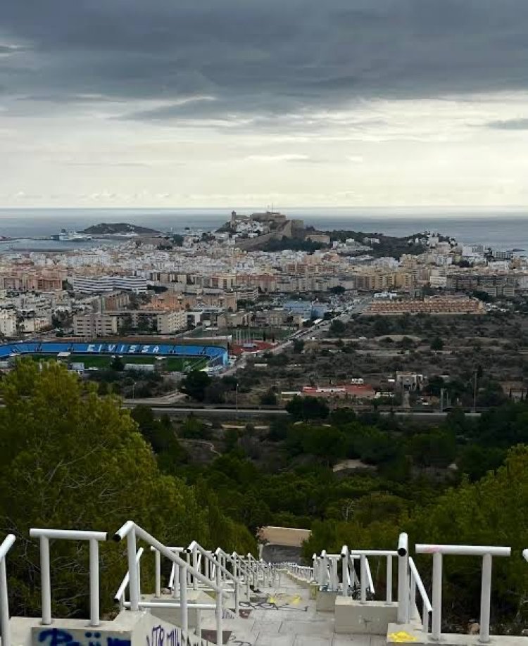 IlBarza Café Opens Beside Bahrain’s Iconic Tree of Life