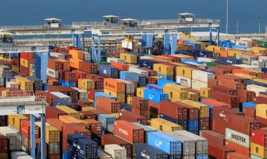 UAE surpasses $1 trillion in non-oil foreign trade for first time