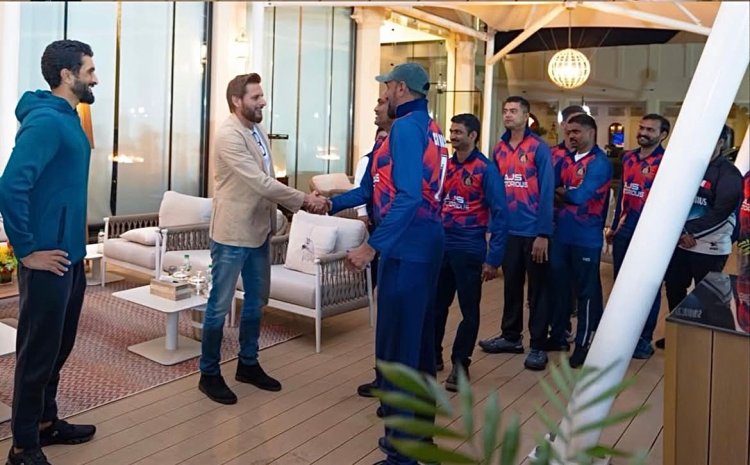 Shaikh Nasser Welcomes Cricket Star Shahid Afridi to Bahrain
