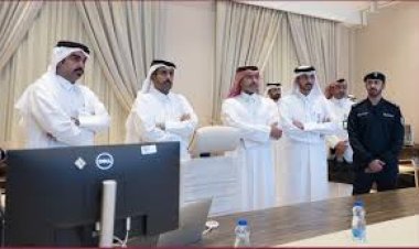 Qatar commerce minister reviews strategic reserves and supply chains during operations center visit