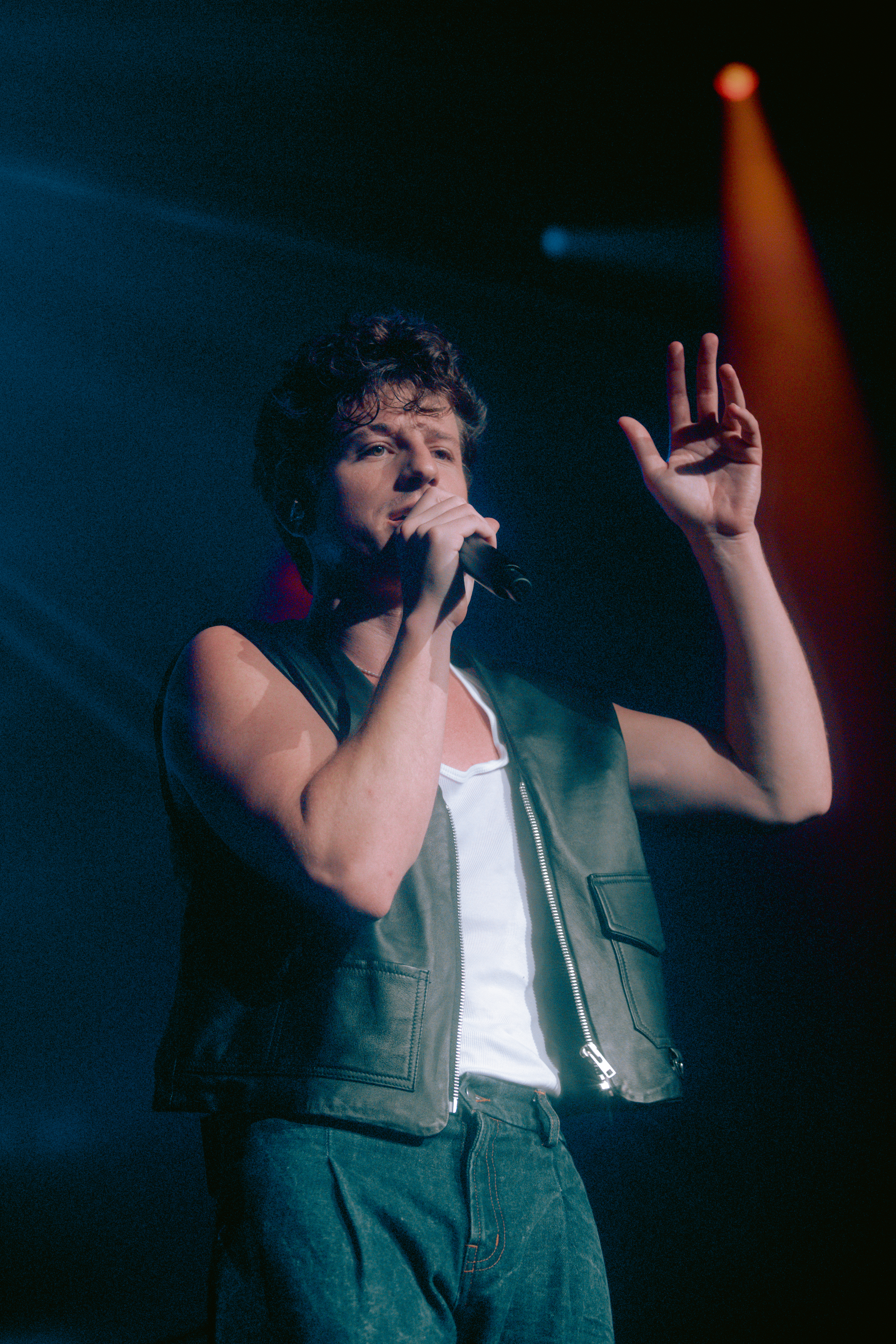 Charlie Puth performing, 5 September 2016