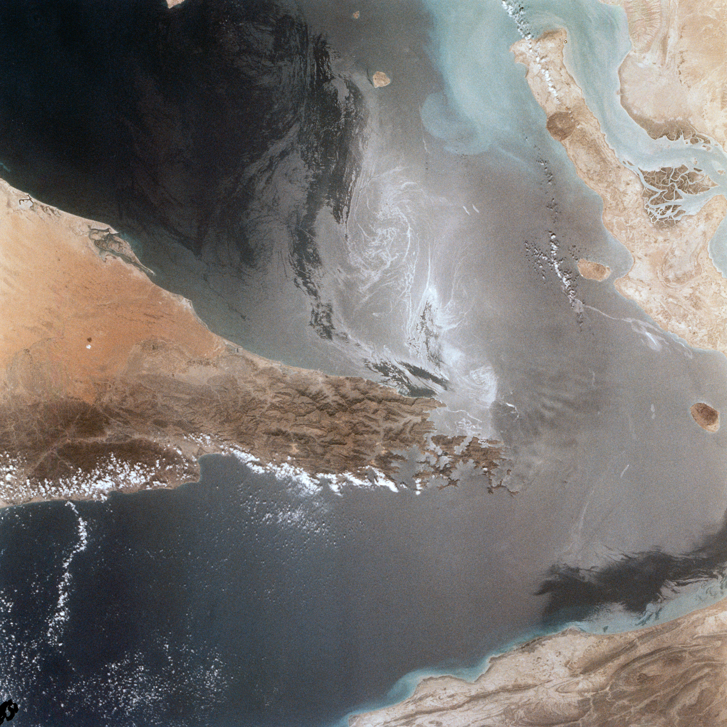 NASA space photograph of the Strait of Hormuz during the STS-4 mission in 1982
